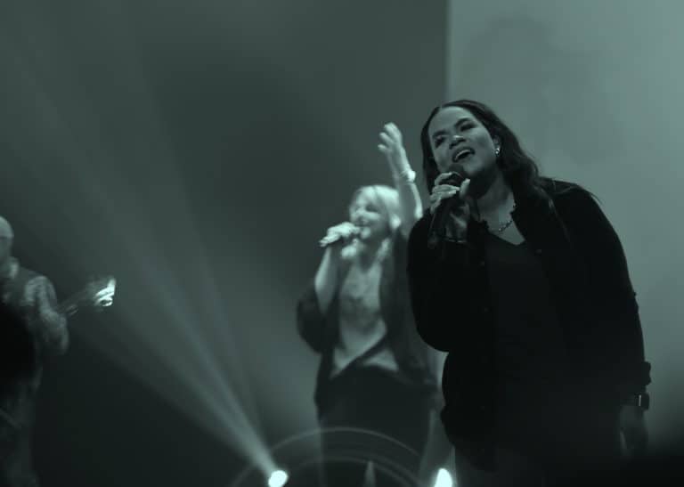 Finding Confidence in Christ: An Interview with Grace Orlando Worship Director Ashley Weaver 